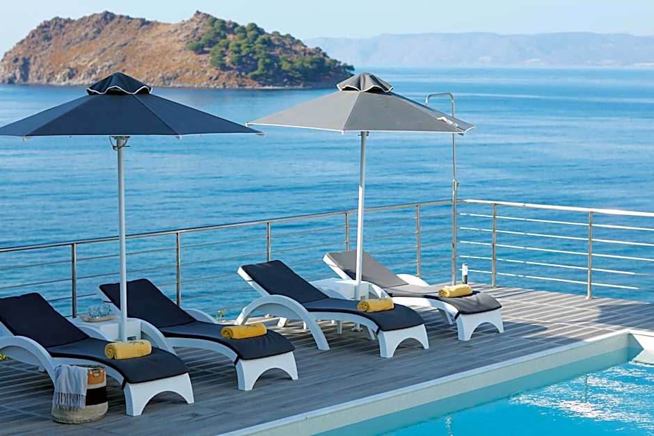 Eleia Seafront Rooms & Villas