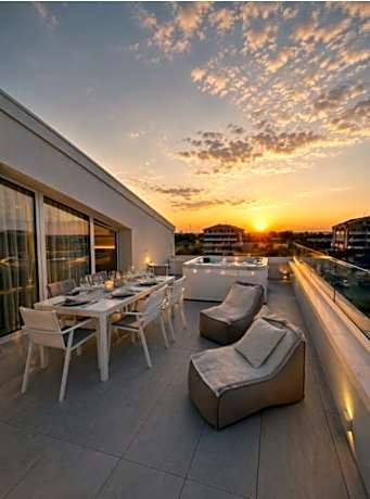 Haus Margarete - Attico Infinity Vista Mare con Jacuzzi - Agenzia Cocal