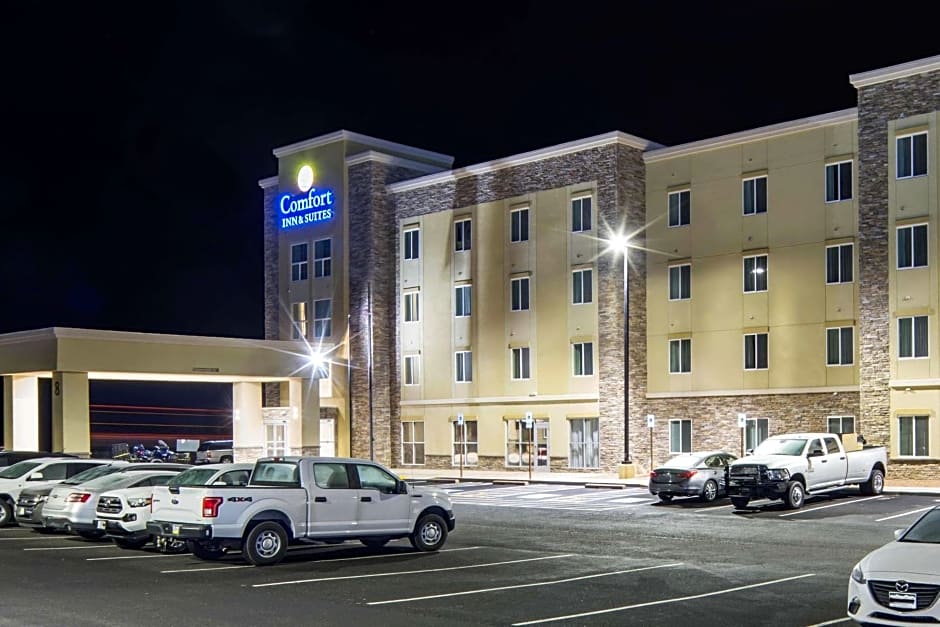 Comfort Inn & Suites