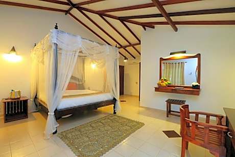 King Room with Bathtub