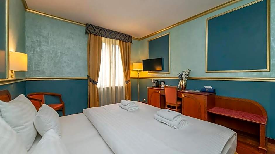 Hotel Kinsky Fountain