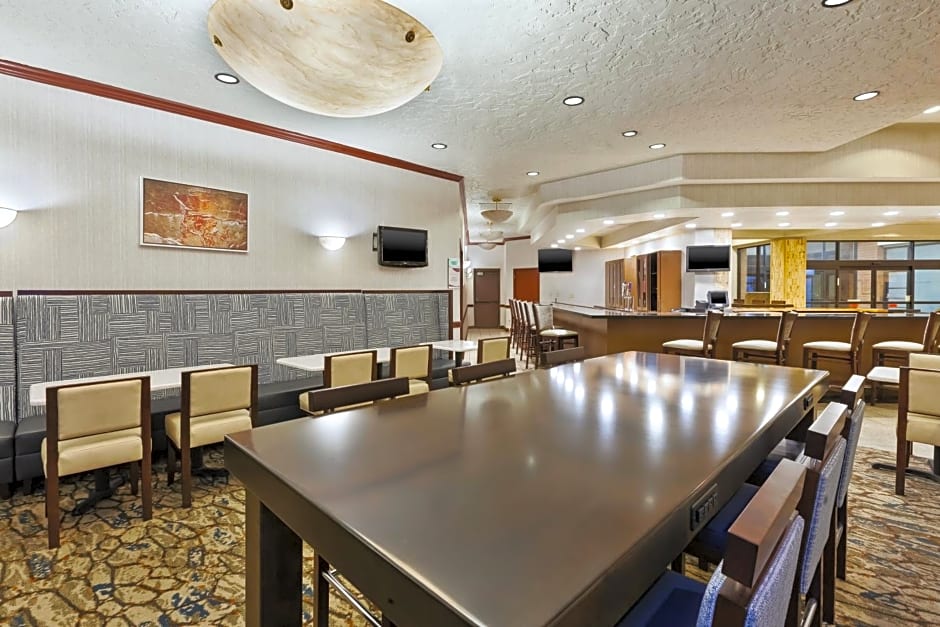 Crowne Plaza Columbus North - Worthington By IHG