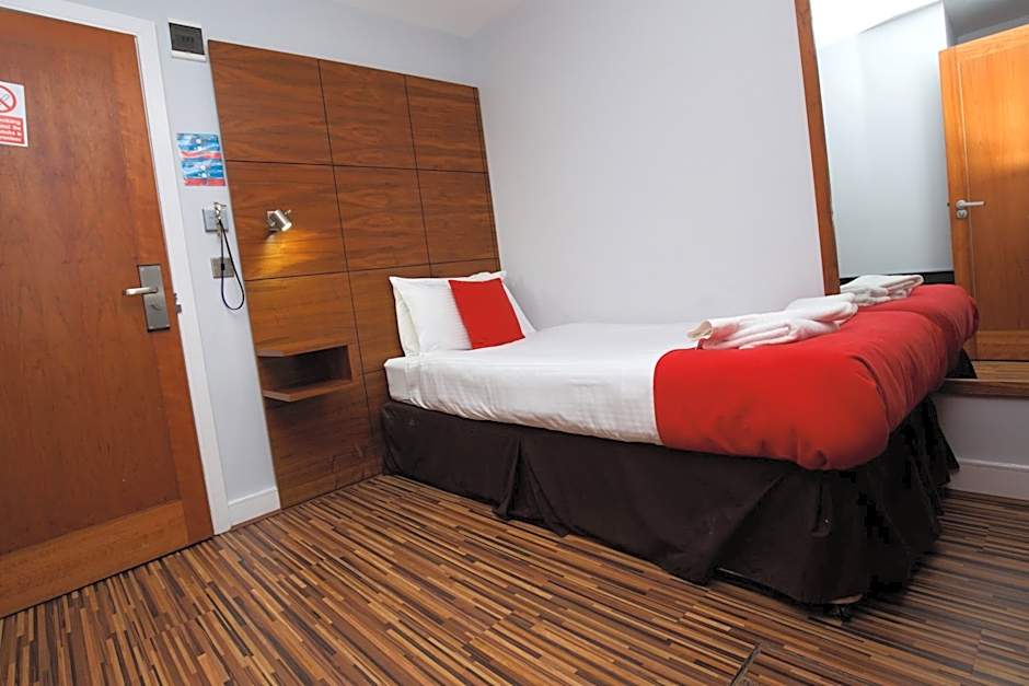 Cocoon @ International Inn & Apartments