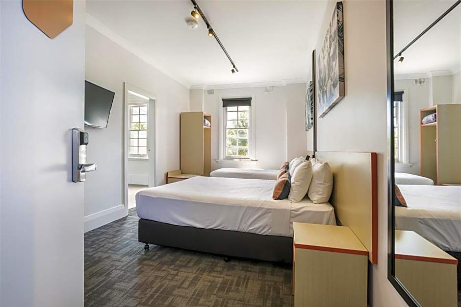 Nightcap at Regents Park Hotel