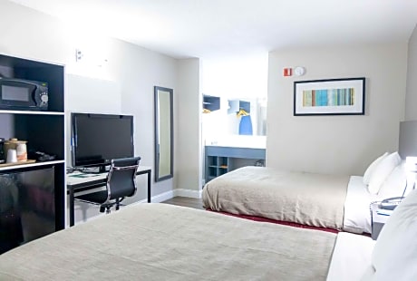 2 Double Beds Smoking