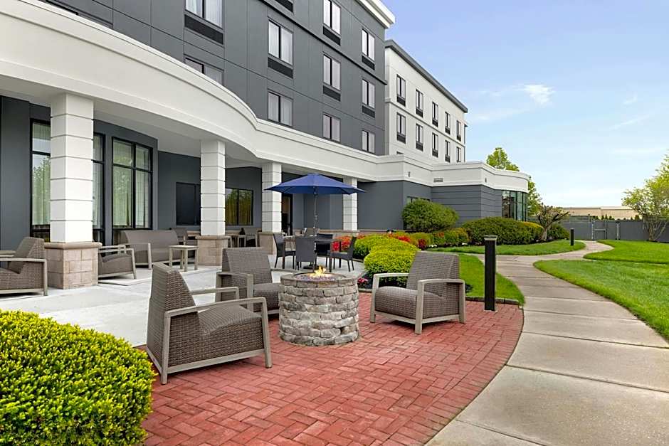 Courtyard by Marriott Republic Airport Long Island/Farmingdale