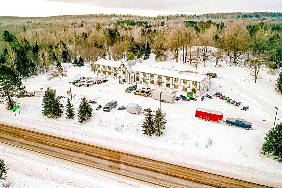 Snow Chasers Lodge