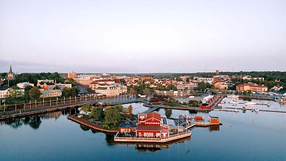 Badholmen Restaurang & Hotell