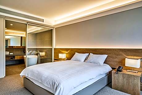[Family Luxury] Club Suite Room (Superior Twin or Double Randomly assigned)
