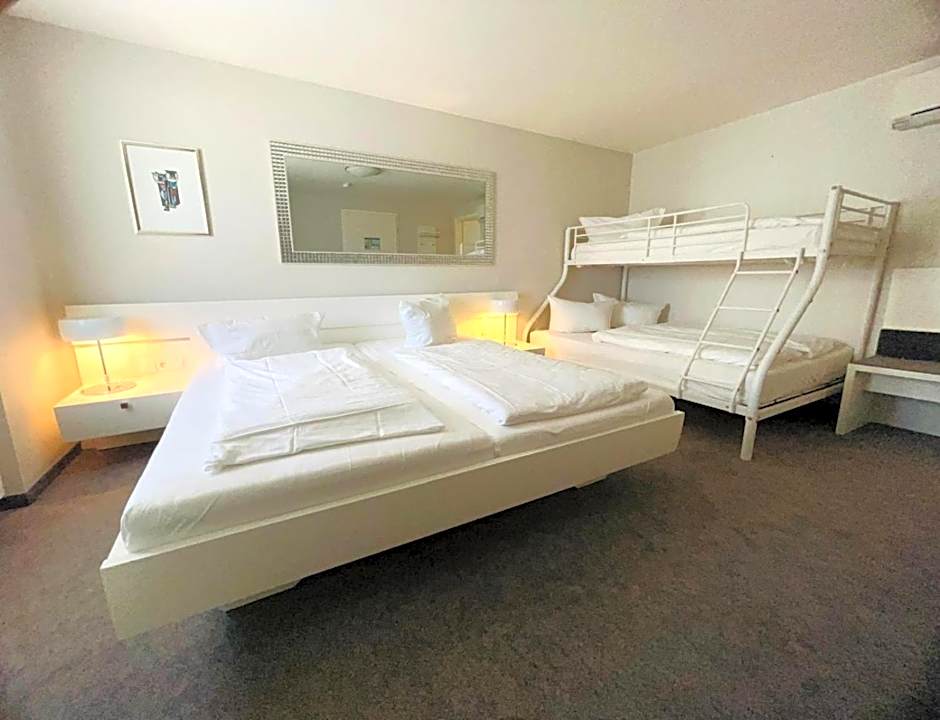 Hotel Adler - Weil am Rhein