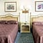 OYO Historic Cameron Hotel Brownsville I-69E