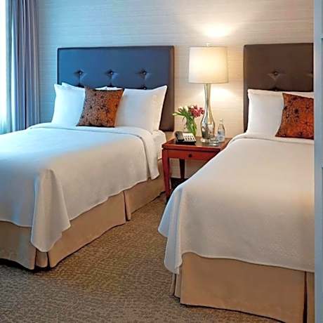 Deluxe Suite 2 Double Beds with Pullout Sofa Bed