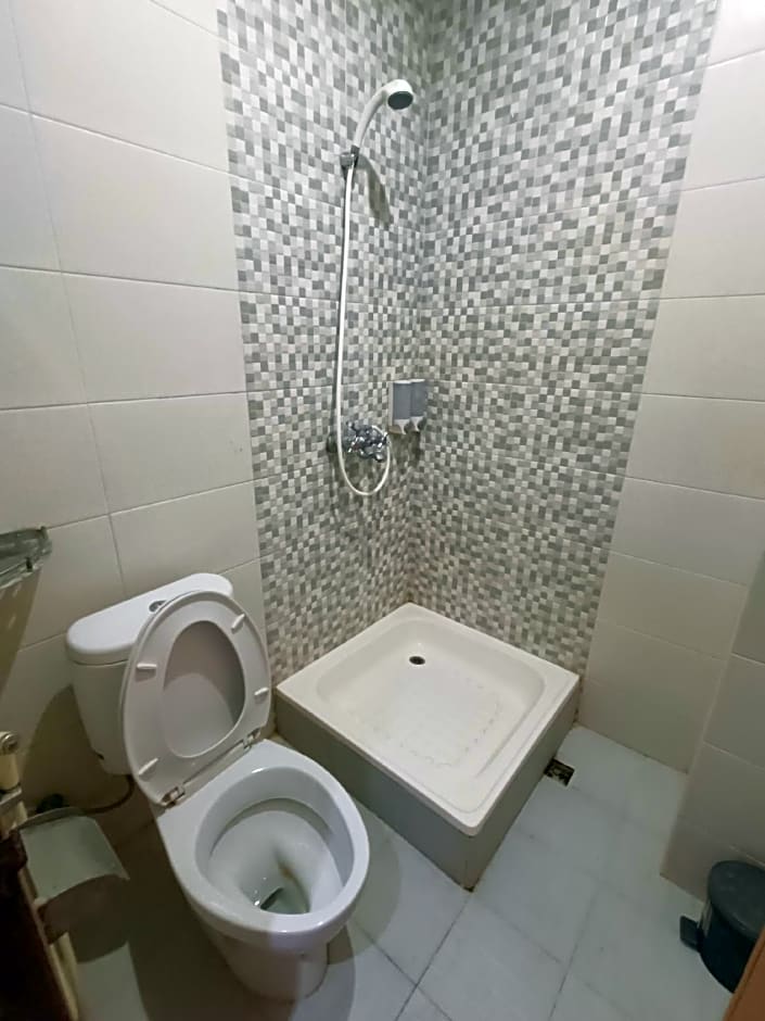 Balqies Homestay Syariah Makassar Mitra RedDoorz