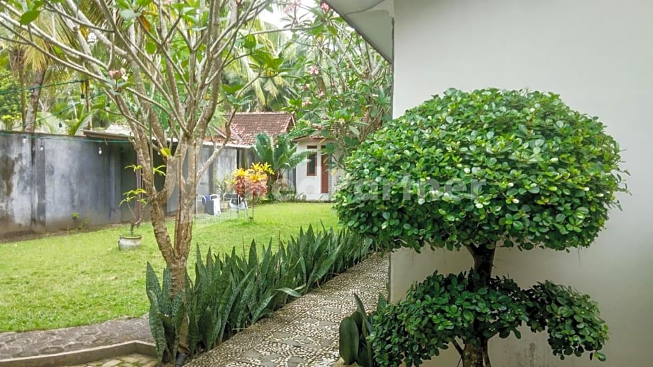 The SO Hotel Mitra RedDoorz