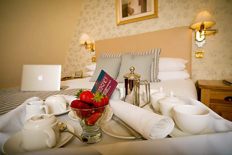 Glen-Yr-Afon House Hotel