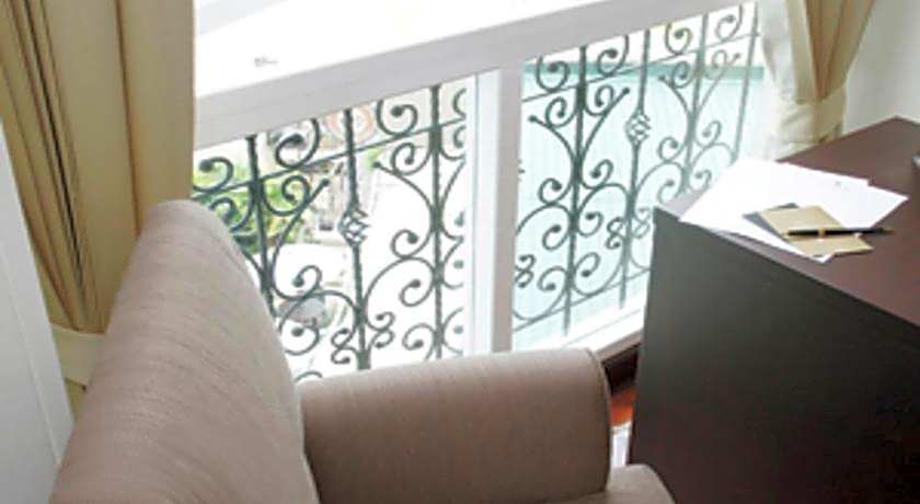 Aurum The River Place