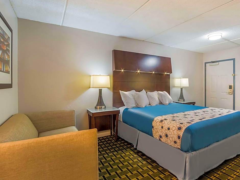 Rodeway Inn Greenwood