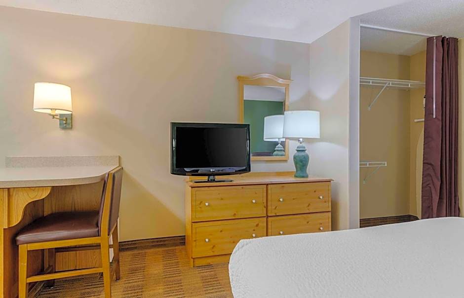 Extended Stay America Select Suites - Atlanta - Cumberland Mall