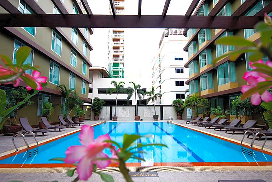 Dynasty Grande Hotel