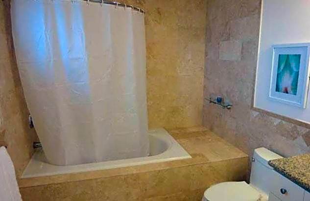 Hotel La Vista Azul