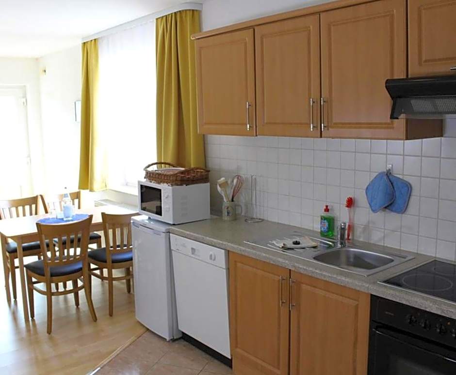 Hotel garni SEESCHLÖSSCHEN