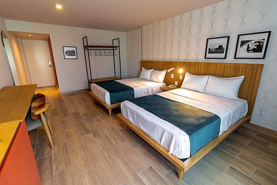 Oliva Plaza Hotel