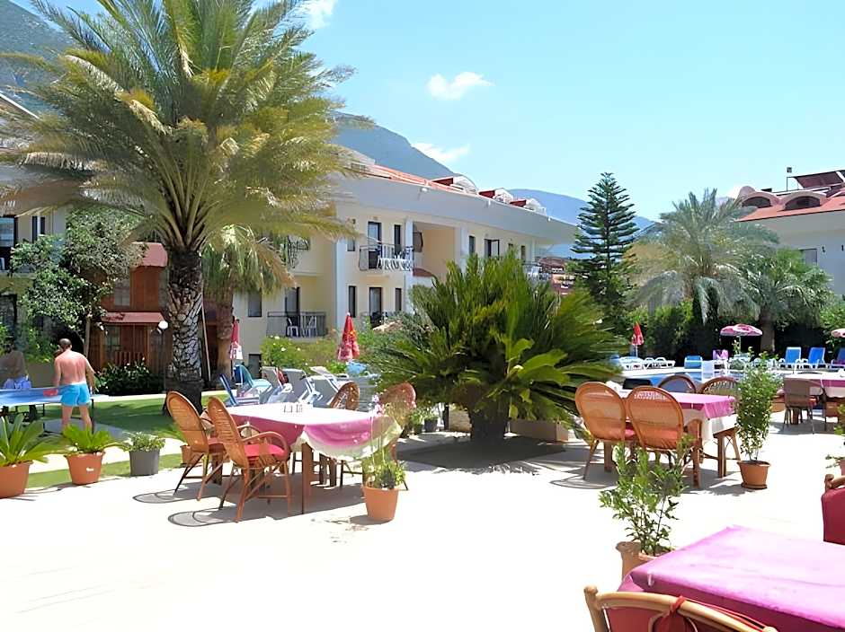 Blue Star Hotel