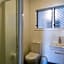 Hananui Lodge and Apartments