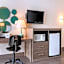 Howard Johnson Hotel by Wyndham Toms River