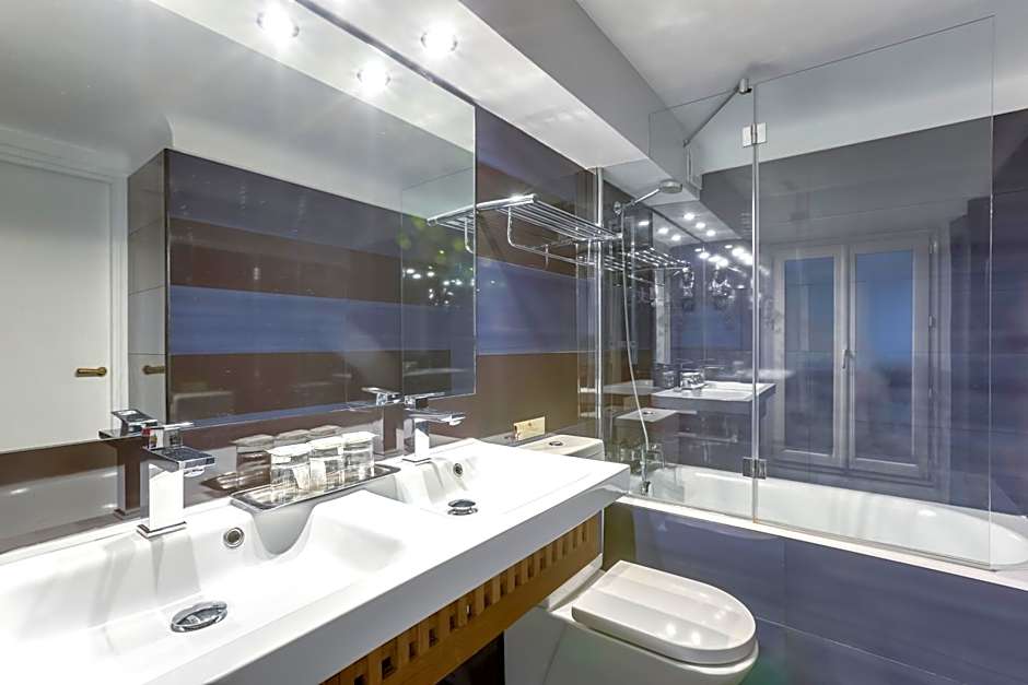 Hotel Opera Maintenon