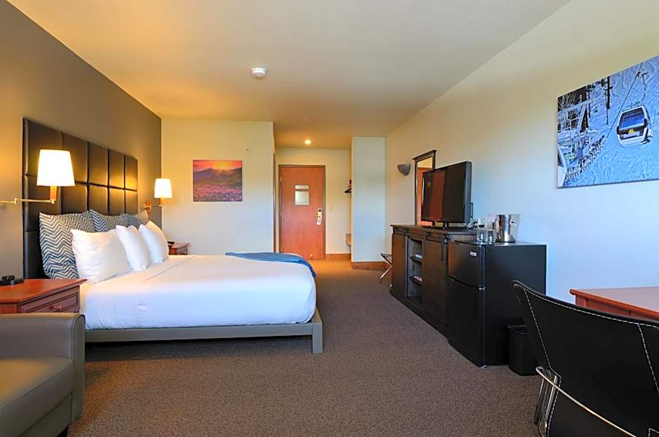 Wood River Inn & Suite