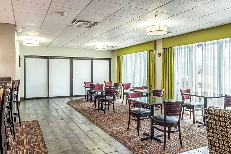 Hampton Inn By Hilton Youngstown-North