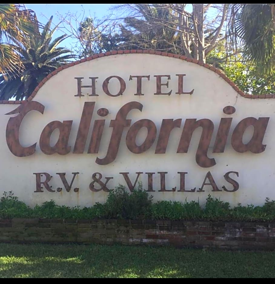 California Trailer Park & Hotel
