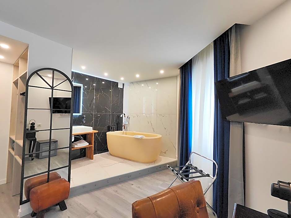 Atelier Montparnasse Hotel