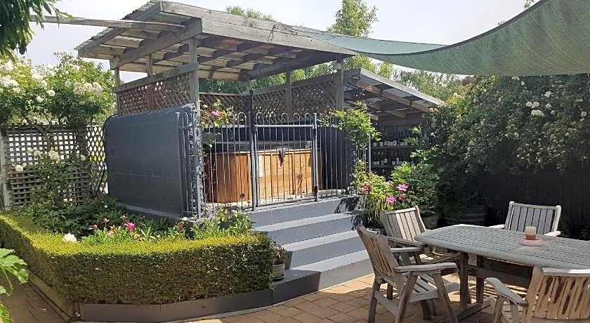 Olde Mill House Bed & Breakfast and Cycle Hire