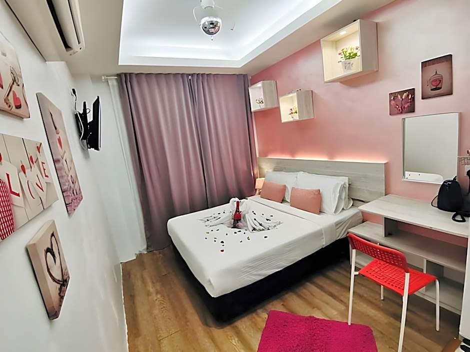 Smile Hotel Danau Kota