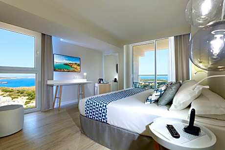 Family Room with Sea View