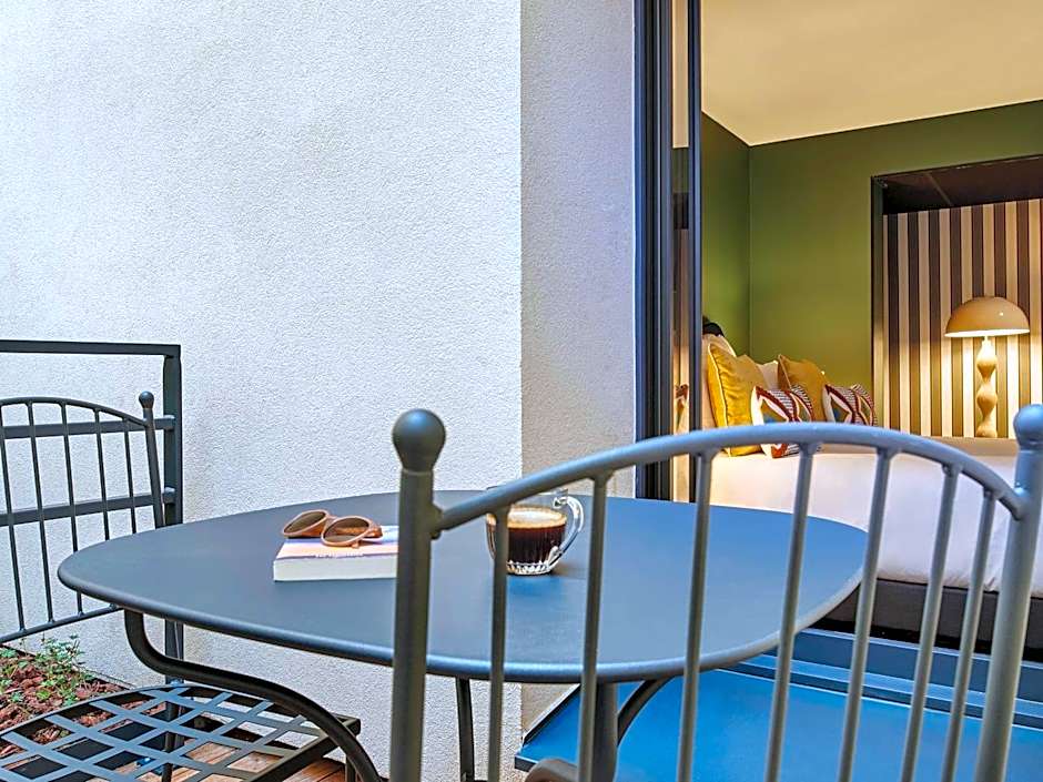 Mercure Paris Butte Montmartre Basilique