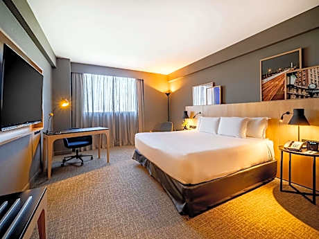 Executive King Room with Executive Lounge Access
