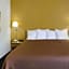 Howard Johnson by Wyndham Newburgh