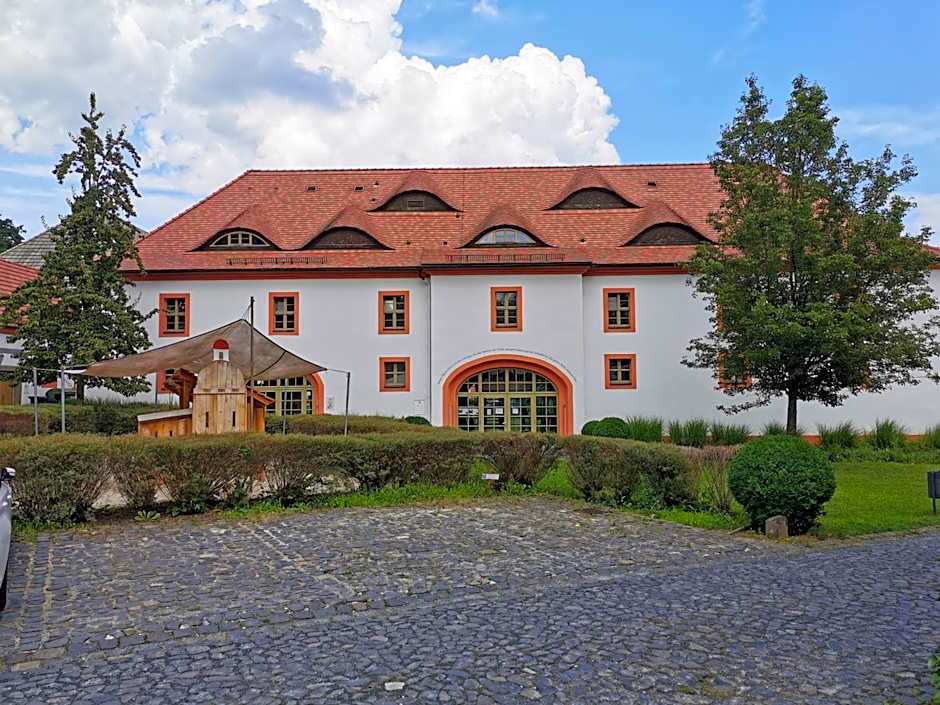 Gästehäuser St. Marienthal