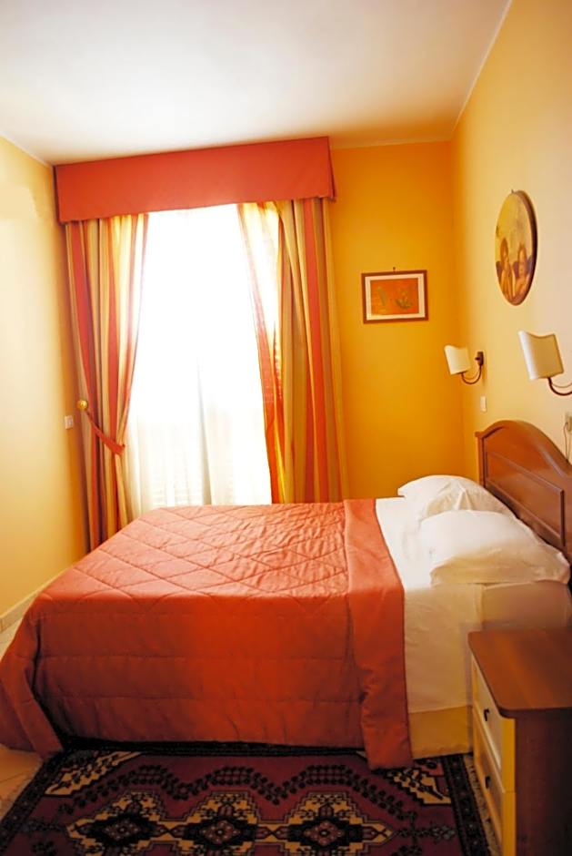 Greta Rooms Hotel