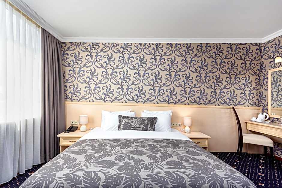 Sharden Hotel