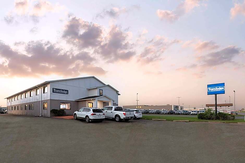 Travelodge by Wyndham Redwood Falls