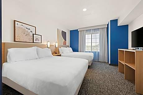 2 Queen Bed Suite