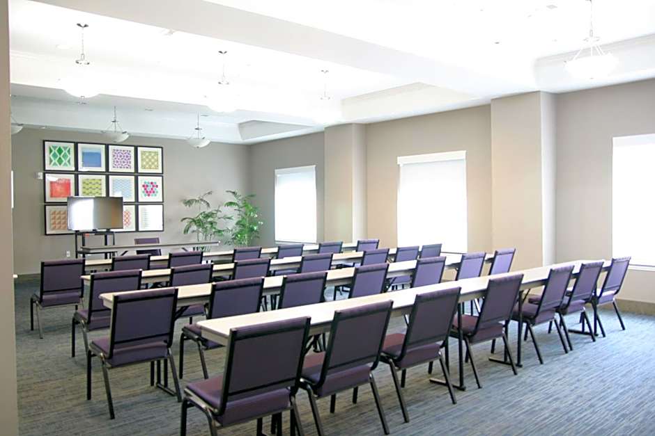 Holiday Inn Express Hotel & Suites Clute-Lake Jackson By IHG