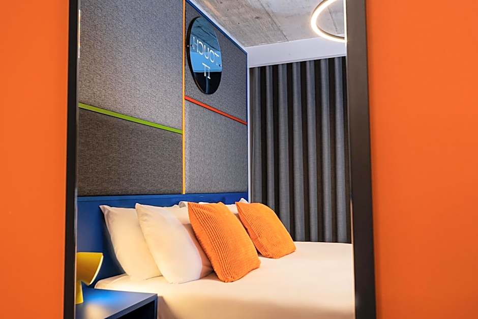 IKYK Hotel- IK Collection