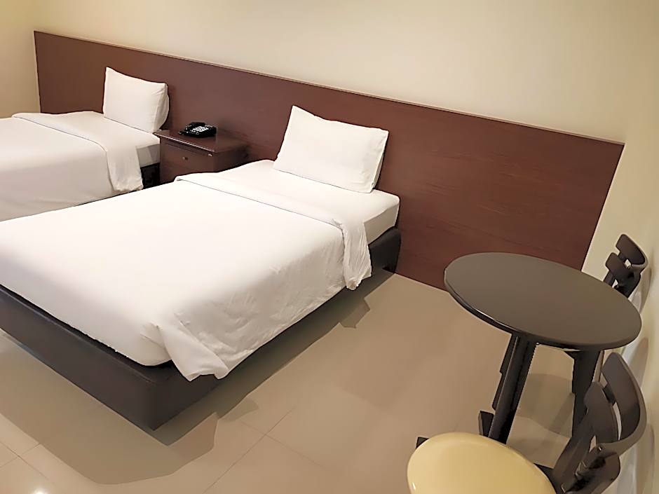 Collection O VResotel