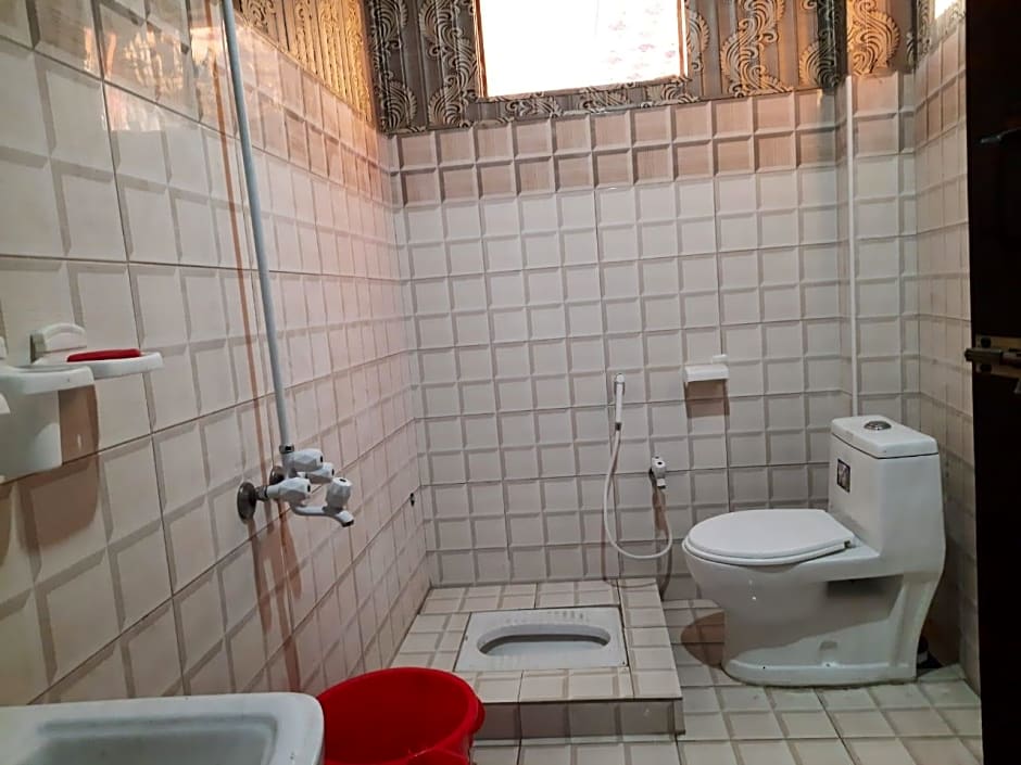 Malak Tower Hotel & Resturent