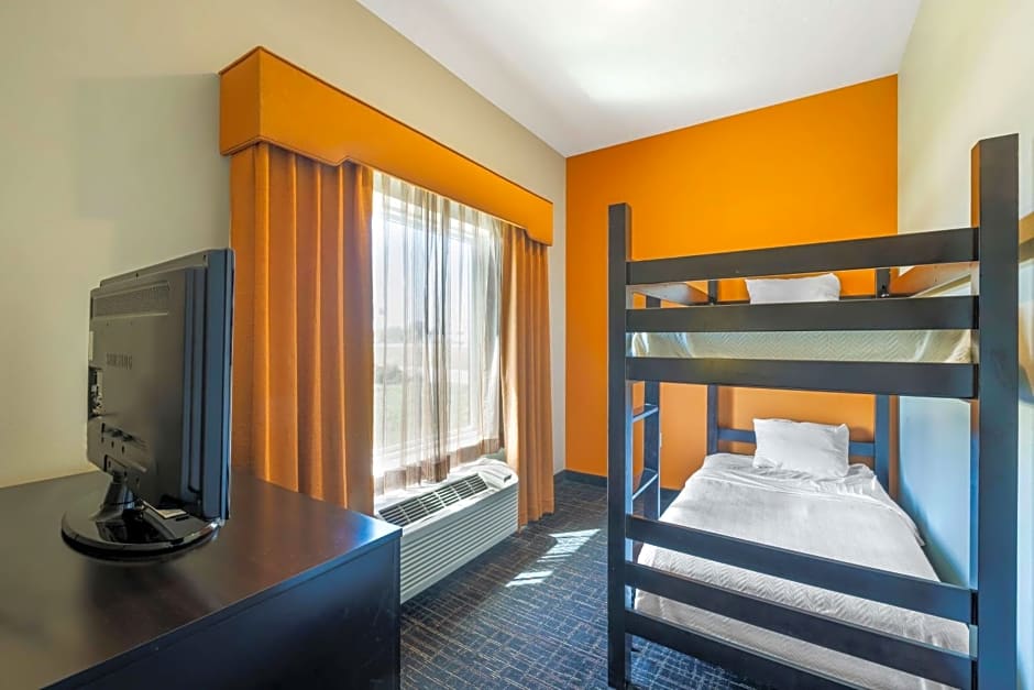 Best Western Plus North Platte Inn & Suites